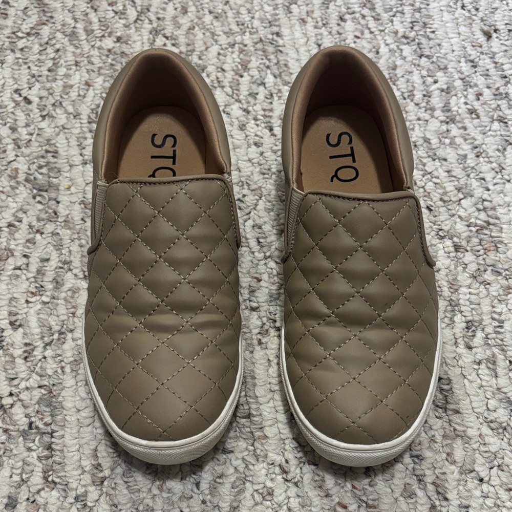 Amazon Quilted Slip-On Loafers - Taupe